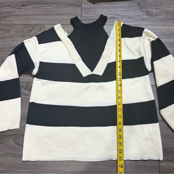 knitted sweater - Picture 4 of 5